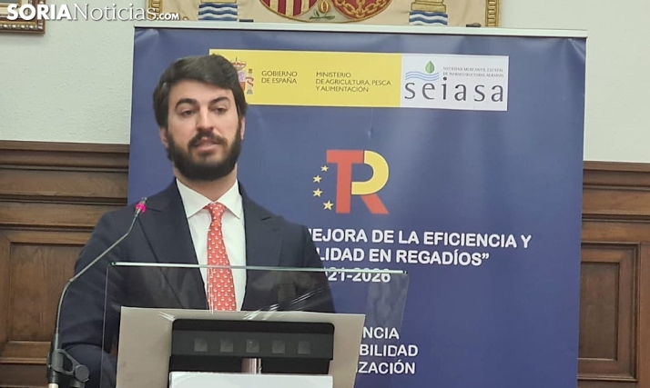 Para García-Gallardo la ley de protección animal criminaliza el modo de vida rural aunque deje fuera a los perros de caza