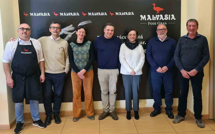 La directora general de Producciones y Mercados Agrarios visita la empresa soriana Canard SA