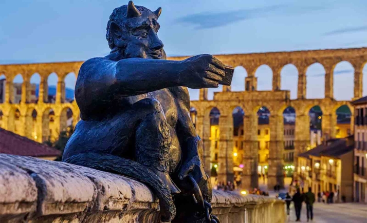 La tendencia al alza del Turismo de Castilla y León se mantiene en el primer mes de 2023