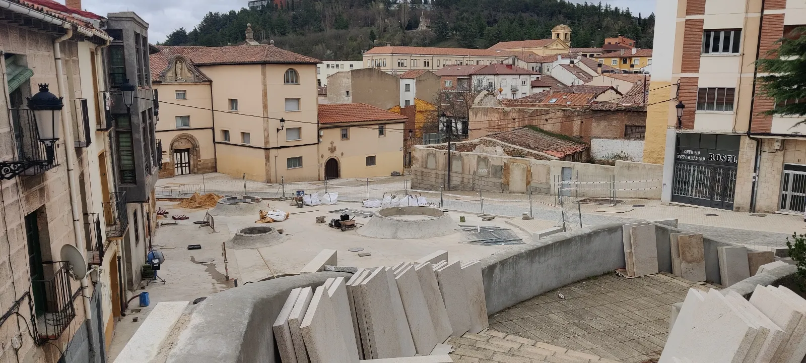 Foto 2 - La nueva plaza del Carmen estar&aacute; lista en un mes