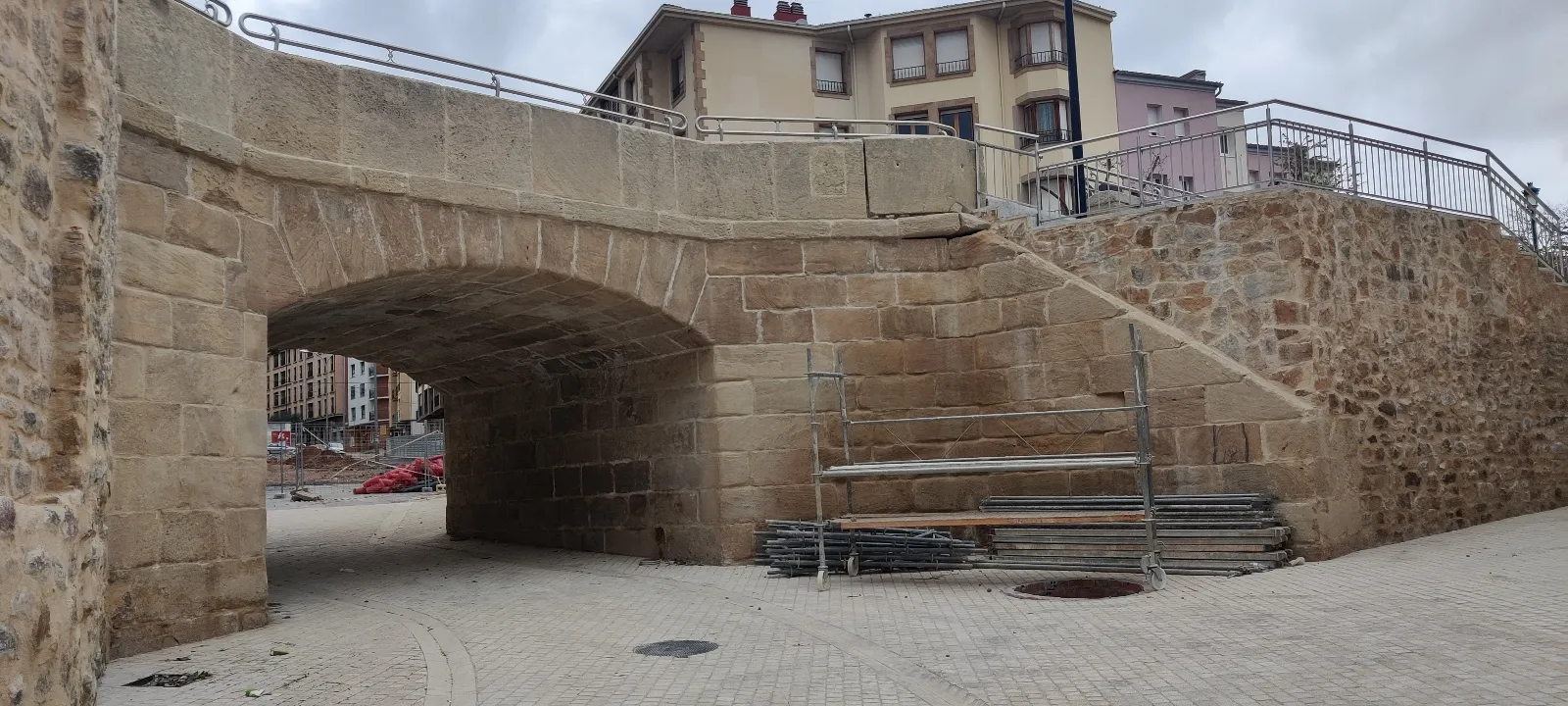 Foto 7 - La nueva plaza del Carmen estar&aacute; lista en un mes
