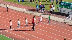Foto 57 - FOTOS Y CR&Oacute;NICA | 600 ni&ntilde;os viven la fiesta del deporte en Los Pajaritos 