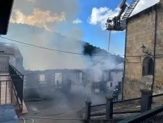 Foto 63 - Incendio en media docena de inmuebles en Cabrejas del Pinar