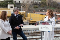 Visita Ministra a las obras de la vía del tren