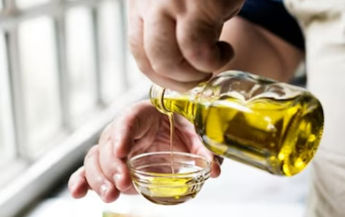 ¿Conoces realmente qué aceite de oliva es el bueno?: Nace la guía para evitar que te estafen