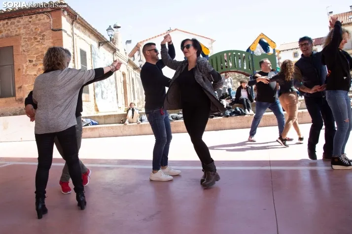 Baile Vermú de Soria Baila en Garray