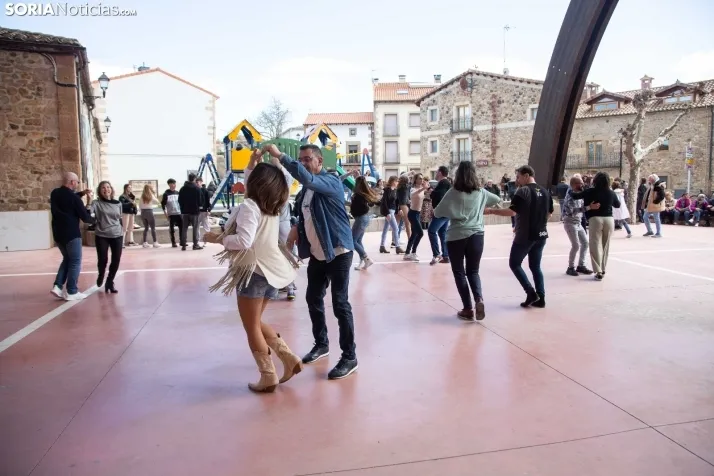 Baile Vermú de Soria Baila en Garray