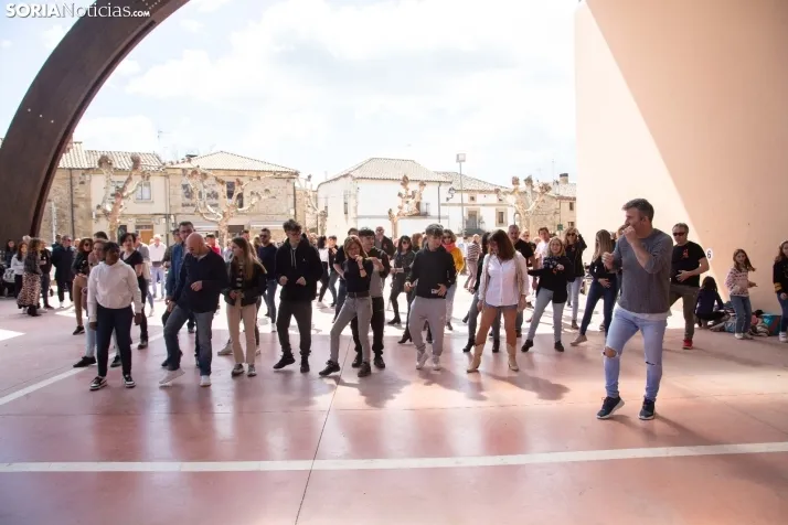 Baile Vermú de Soria Baila en Garray