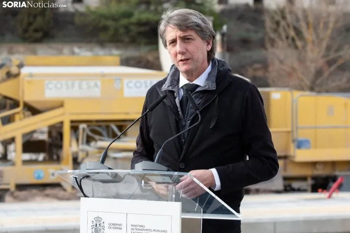 Visita Ministra a las obras de la vía del tren