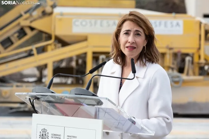 Visita Ministra a las obras de la vía del tren
