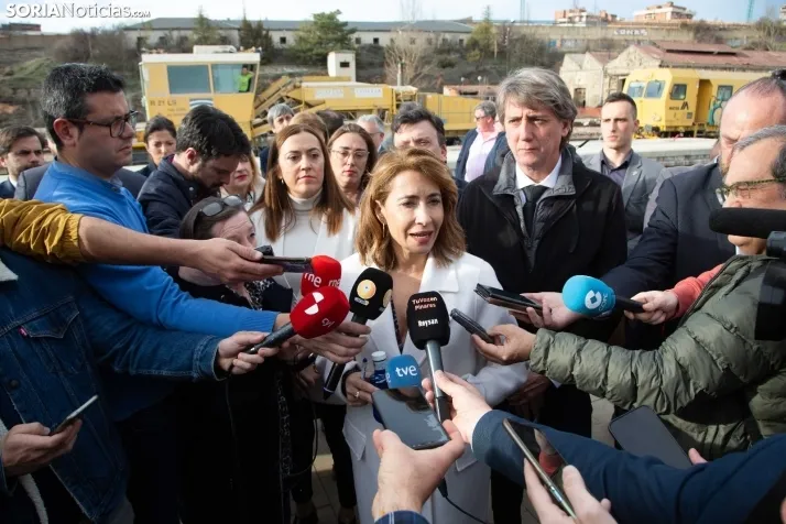 Visita Ministra a las obras de la vía del tren