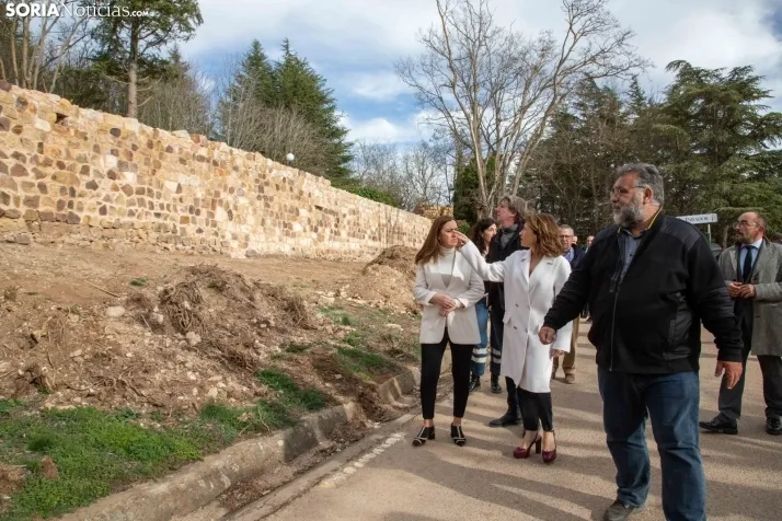 Visita Ministra a las obras de la vía del tren