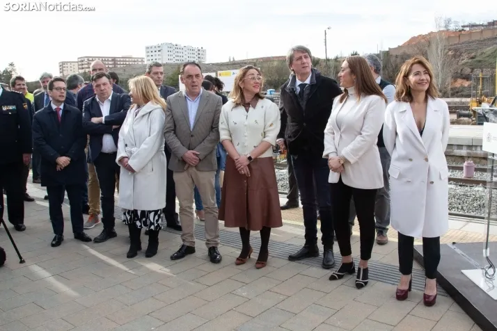 Visita Ministra a las obras de la vía del tren