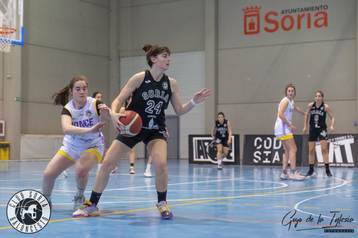 El CSB Femenino aguanta tres cuartos en León, donde perdió ante el Patatas Hijolusa (73-51)