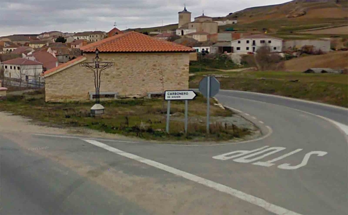 Un producto de limpieza utilizado en el garaje pudo filtrarse a la vivienda y provocar la muerte de una mujer y su hijo en Carbonero de Ahusín (Segovia)