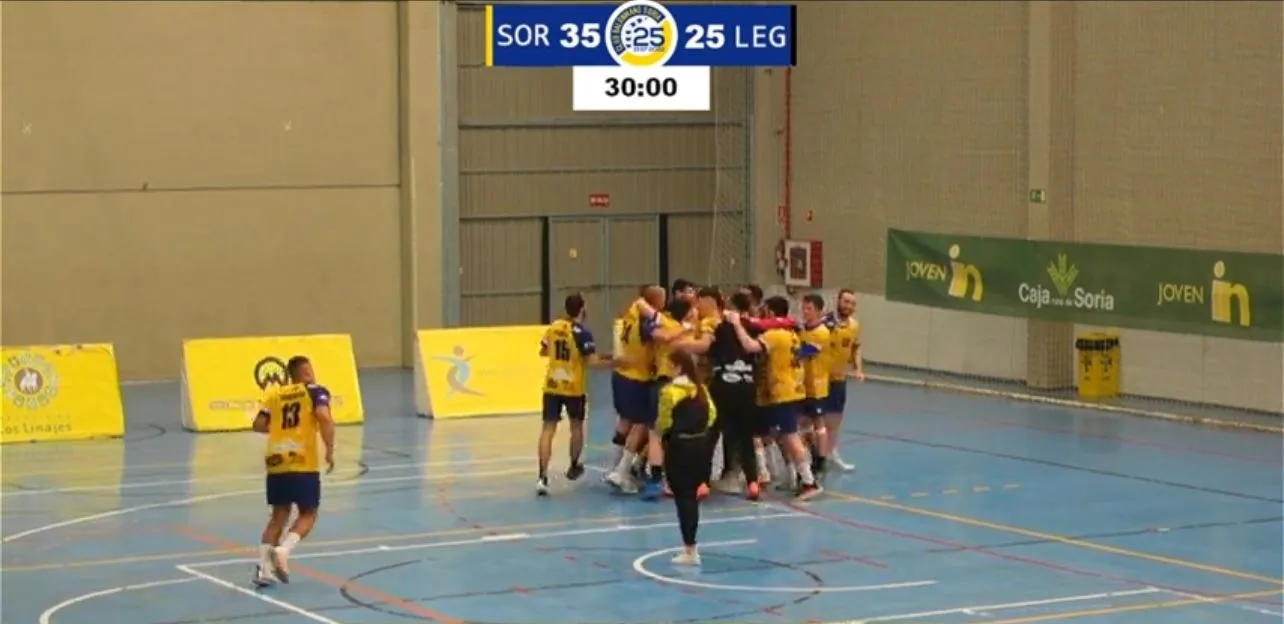 Foto 2 - El BM Soria gana al Legan&eacute;s y se mete en la fase de ascenso a Plata