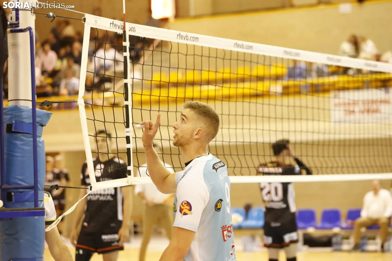 Foto 8 - El R&iacute;o Duero no se rinde e iguala las semifinales de la Superliga ante Teruel (3-1)
