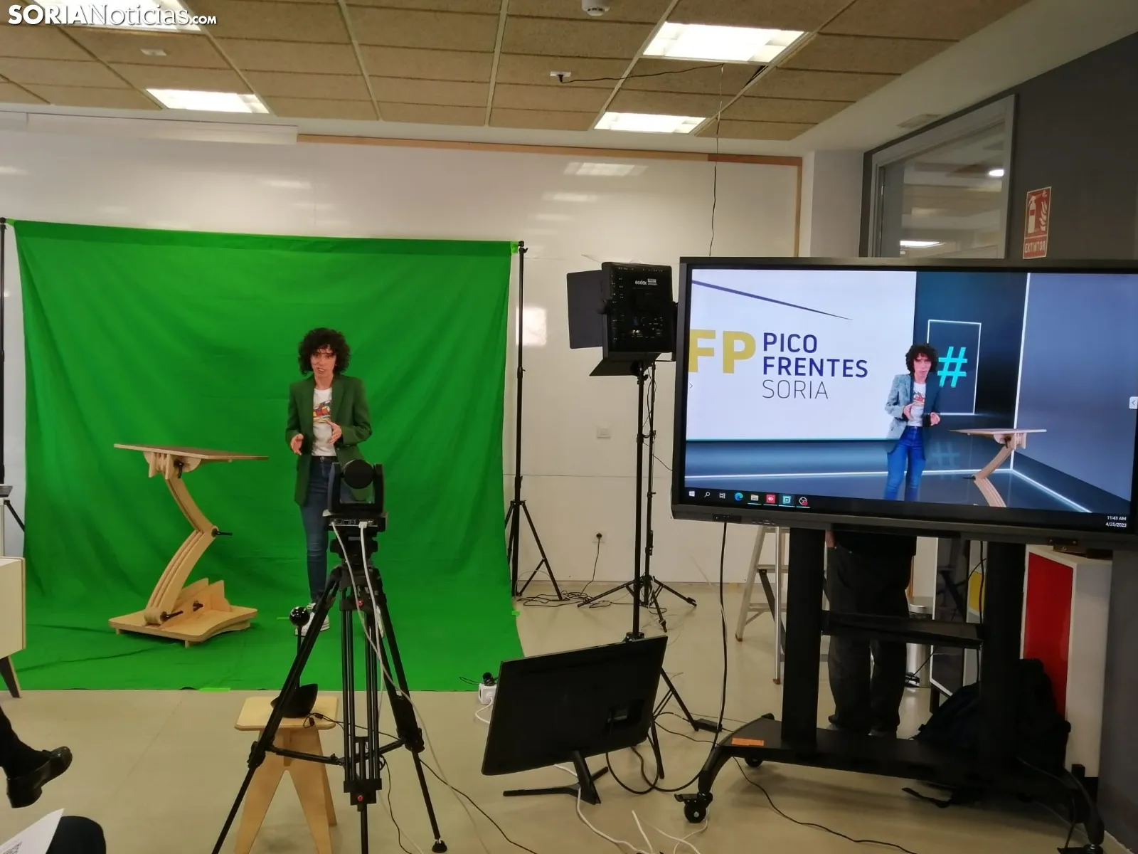 Foto 2 - El CIFP Pico Frentes da un paso m&aacute;s con dos proyectos de realidad virtual y aumentada para empresas de la madera