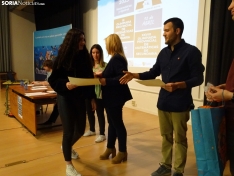 Una imagen del reconocimiento a los jóvenes estudiantes. /SN