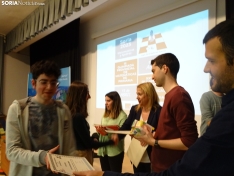 Una imagen del reconocimiento a los jóvenes estudiantes. /SN