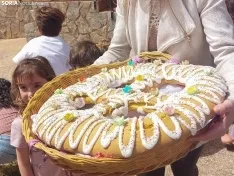 Foto 7 - Tradiciones sorianas &ldquo;de toda la vida&rdquo;: Vill&aacute;lvaro celebra el sorteo de las roscas