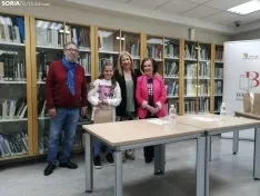 Foto 11 - Los ganadores del Concurso del D&iacute;a del Libro 2023 de la Biblioteca p&uacute;blica recogen sus premios