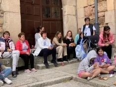 Foto 11 - Fotos: Homenaje a toda una vida de servicio y comida solidaria en Vinuesa