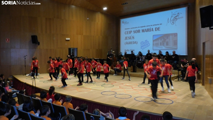 480 alumnos de diferentes centros de la provincia viven la m&uacute;sica con diferentes actuaciones