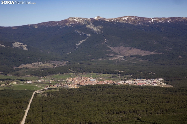 Vistas de Duruelo desde Cabeza Alta. /María Ferrer