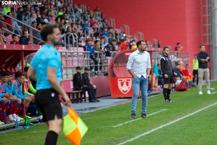 Iñaki Bea al hablar de la racha goleadora del Numancia: No hay que cambiar absolutamente nada