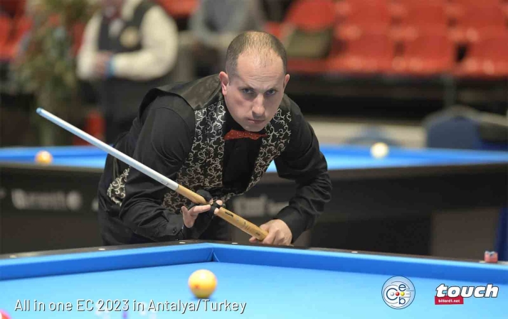 Cortés no pasa el corte en el Europeo de Billar 5 Quillas