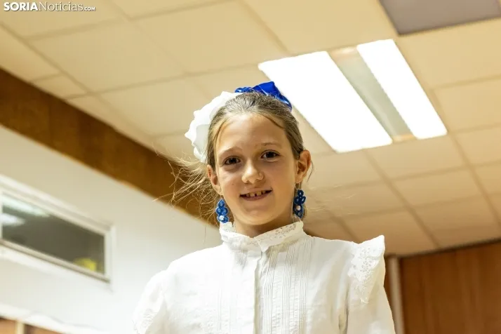 Galer&iacute;a: Coloridos trajes y baile flamenco con los ni&ntilde;os como protagonistas