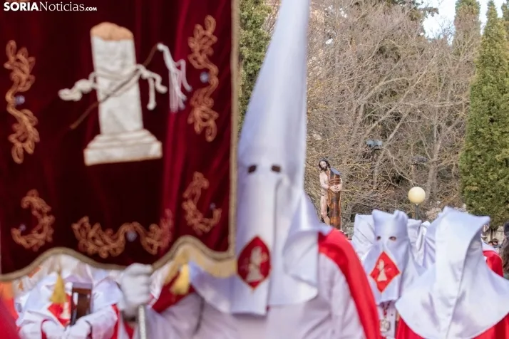 Una imagen de la procesión de este Lunes Santo. /Viksar Fotografía