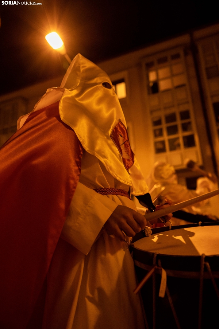 Una imagen de la procesión de este Lunes Santo. /Viksar Fotografía