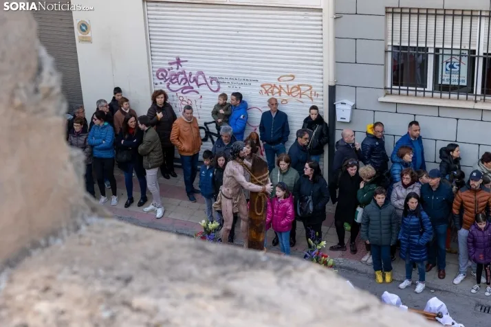 Una imagen de la procesión de este Lunes Santo. /Viksar Fotografía