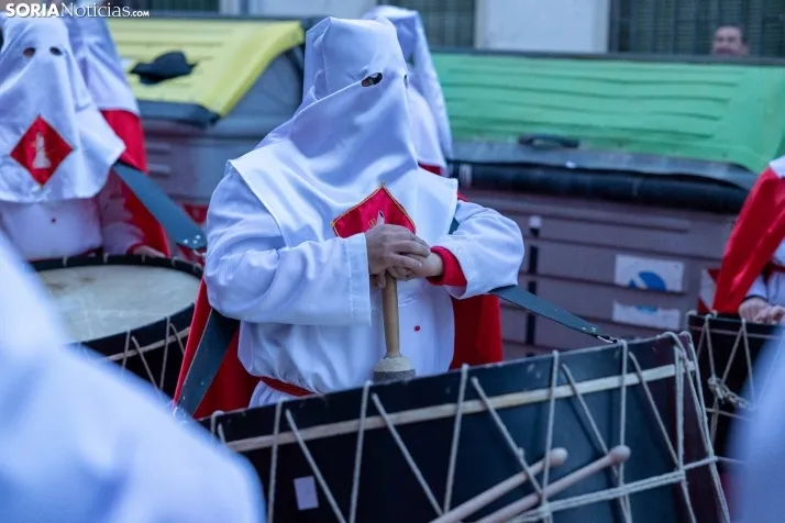 Una imagen de la procesión de este Lunes Santo. /Viksar Fotografía