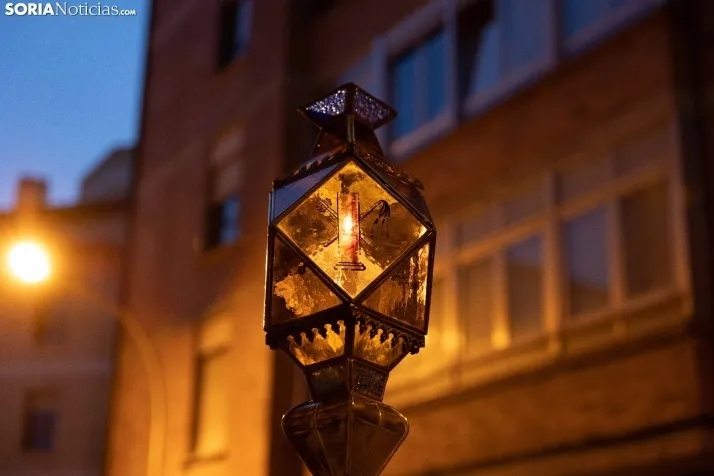 Una imagen de la procesión de este Lunes Santo. /Viksar Fotografía