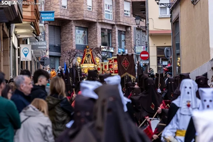 GALER&Iacute;A | Multitudinario y respetuoso Mi&eacute;rcoles Santo en Soria