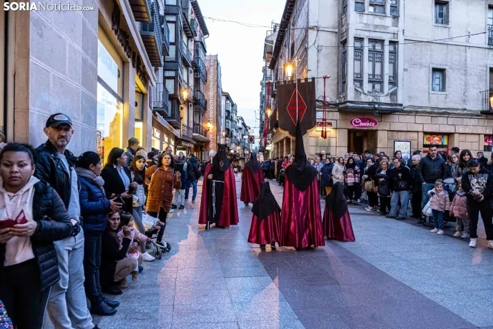 GALER&Iacute;A | Multitudinario y respetuoso Mi&eacute;rcoles Santo en Soria