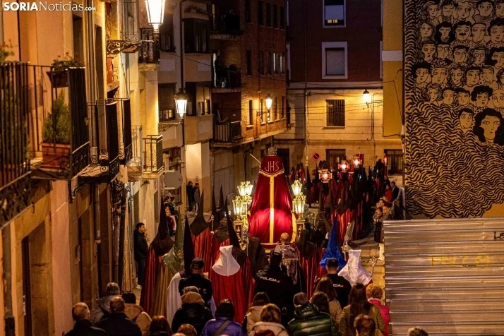 GALER&Iacute;A | Multitudinario y respetuoso Mi&eacute;rcoles Santo en Soria