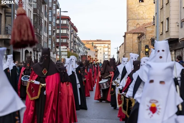 GALER&Iacute;A | Multitudinario y respetuoso Mi&eacute;rcoles Santo en Soria