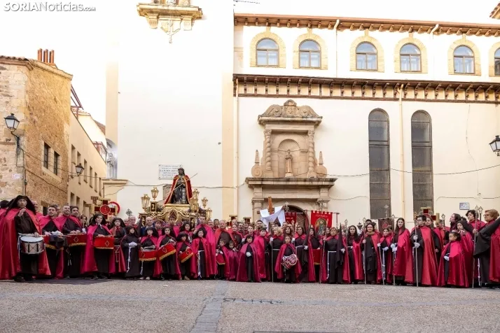 GALER&Iacute;A | Multitudinario y respetuoso Mi&eacute;rcoles Santo en Soria