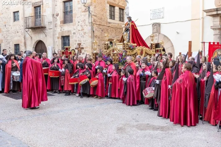 GALER&Iacute;A | Multitudinario y respetuoso Mi&eacute;rcoles Santo en Soria