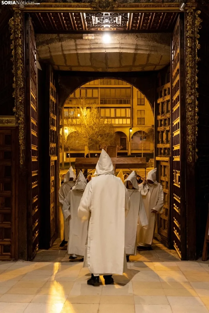 GALER&Iacute;A | Soria se ilumina con la procesi&oacute;n 'V&iacute;speras de luz'