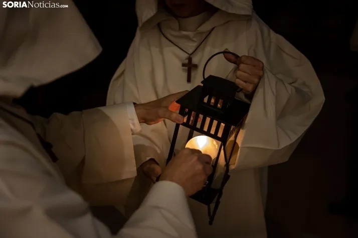GALER&Iacute;A | Soria se ilumina con la procesi&oacute;n 'V&iacute;speras de luz'