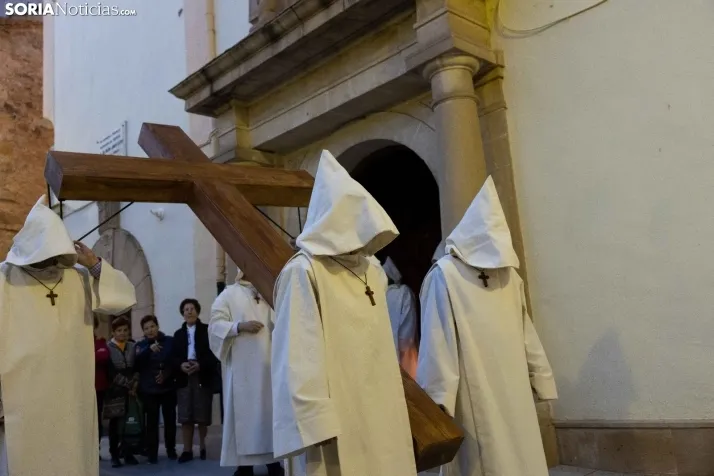 GALER&Iacute;A | Soria se ilumina con la procesi&oacute;n 'V&iacute;speras de luz'