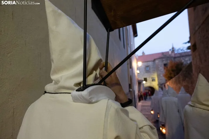 GALER&Iacute;A | Soria se ilumina con la procesi&oacute;n 'V&iacute;speras de luz'