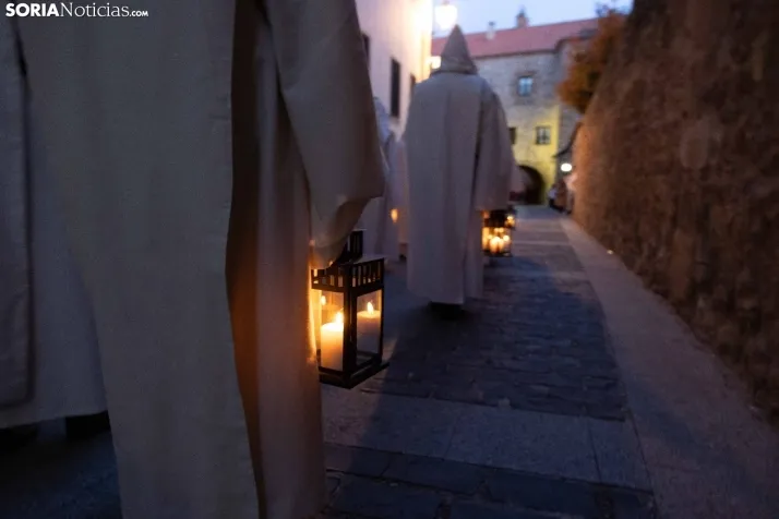 GALER&Iacute;A | Soria se ilumina con la procesi&oacute;n 'V&iacute;speras de luz'