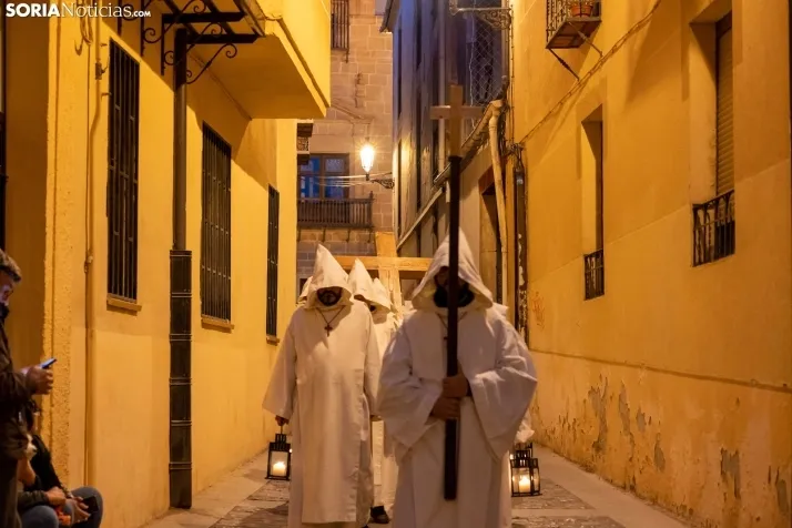 GALER&Iacute;A | Soria se ilumina con la procesi&oacute;n 'V&iacute;speras de luz'