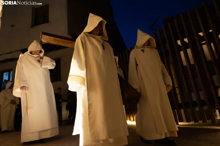 GALER&Iacute;A | Soria se ilumina con la procesi&oacute;n 'V&iacute;speras de luz'
